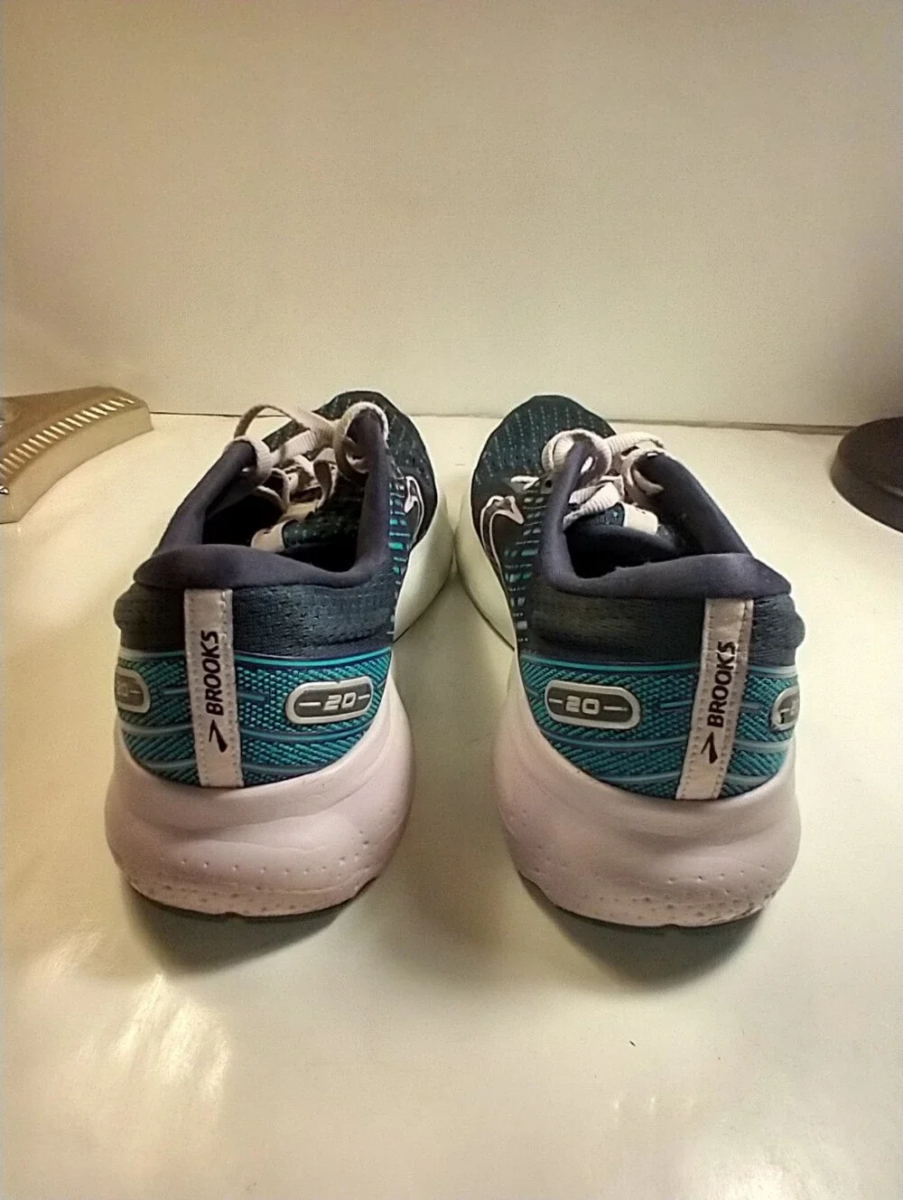 Brooks Glycerin 20 Running Shoes Women's sz 11B.